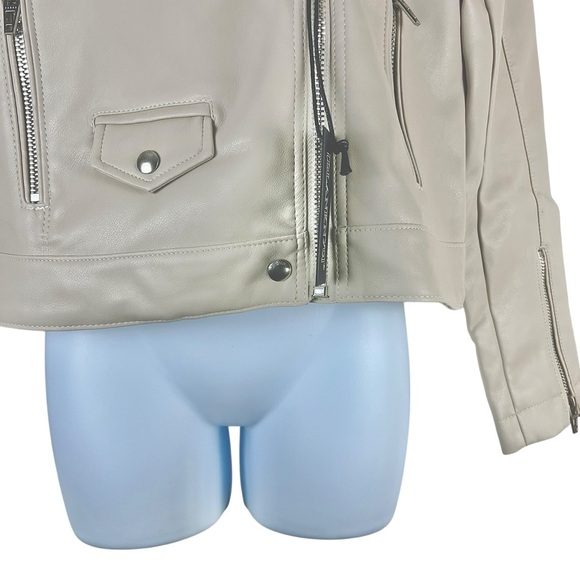 BLANKNYC NWT moto semi-fit jacket in Bone Zipper Silver Hardware - Picture 6 of 13